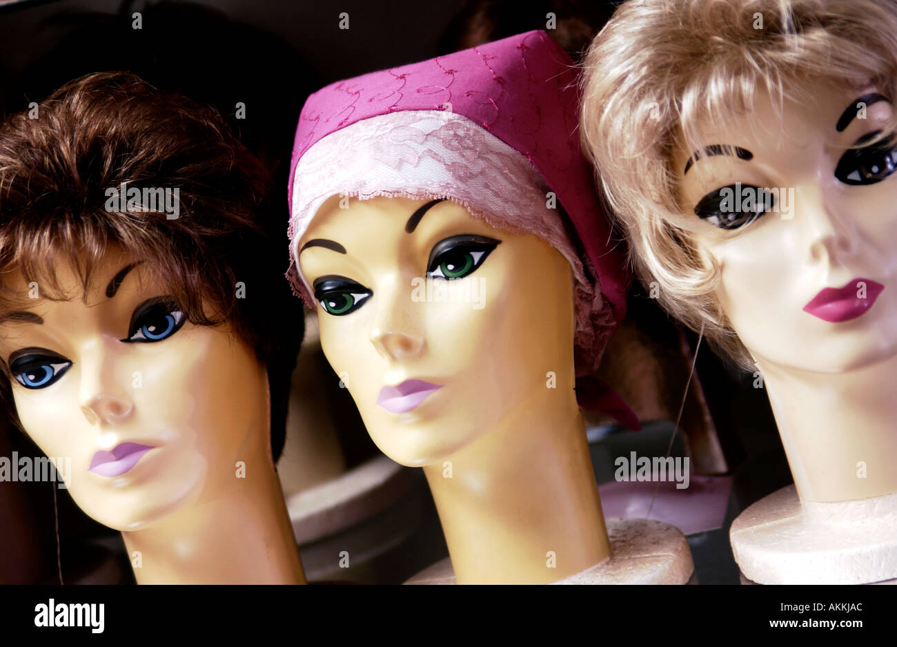 Mannequin heads with wigs Stock Photo - Alamy
