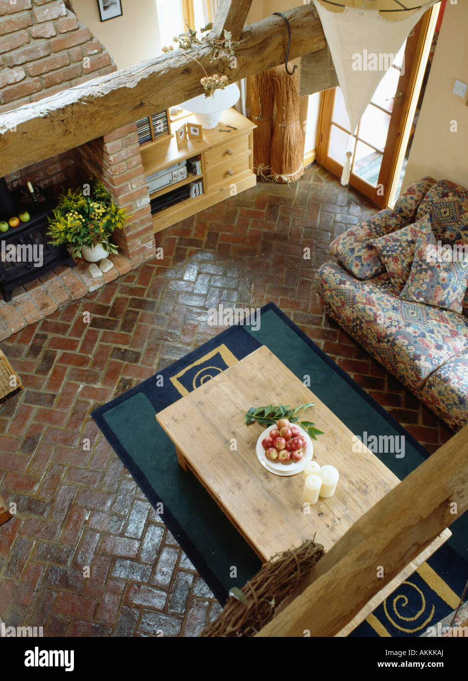 Herringbone brick pattern hi-res stock photography and images - Alamy