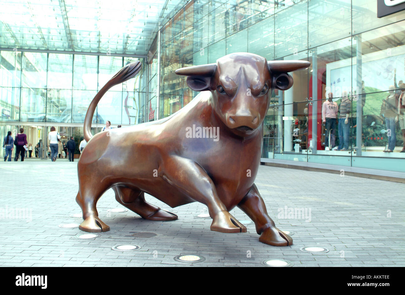 Bull Statue Bullring Birmingham England Stock Photo - Alamy