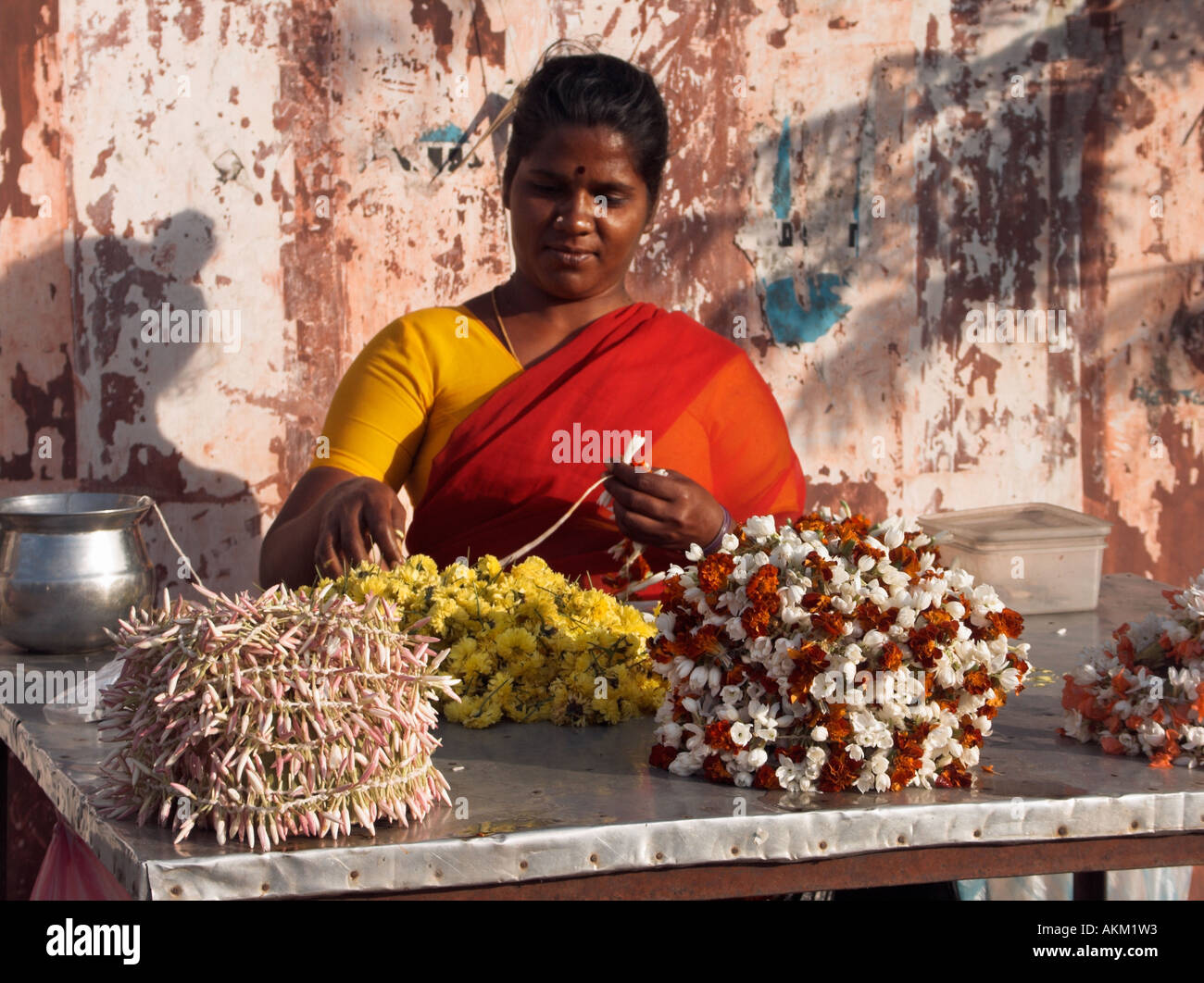 Indian woman in saree chennai hi-res stock photography and images - Alamy