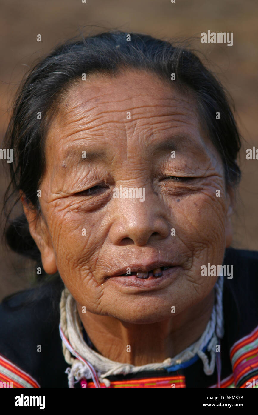 Lisu hilltribe woman hi-res stock photography and images - Alamy
