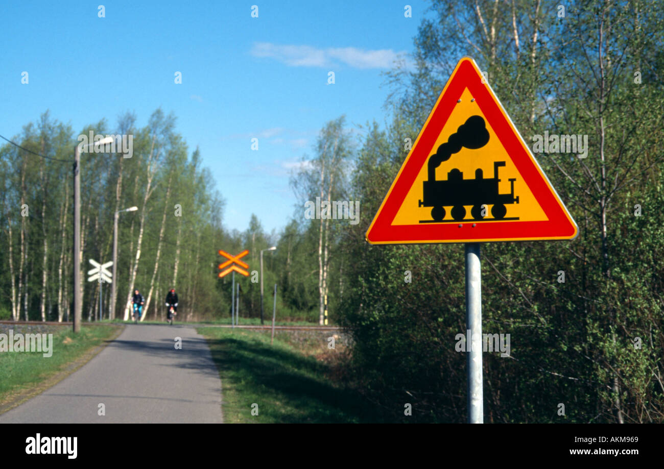 Unguarded Railway Crossing Sign High Resolution Stock Photography And Images Alamy Unguarded Railway Crossing Sign High Resolution Stock Photography And Images Alamy