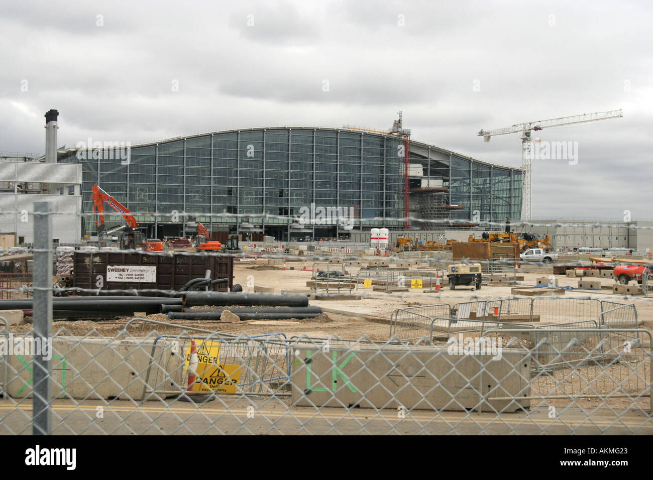 Construction of Terminal 5 T5 at Heathrow Airport in London UK Stock Photo