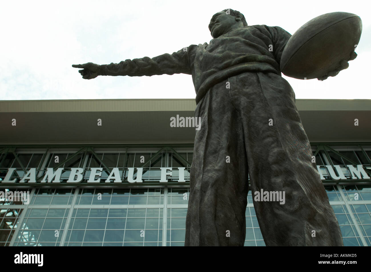 Lambeau Statue at Lambeau Field Green Bay Wisconsin USA Stock Photo Alamy