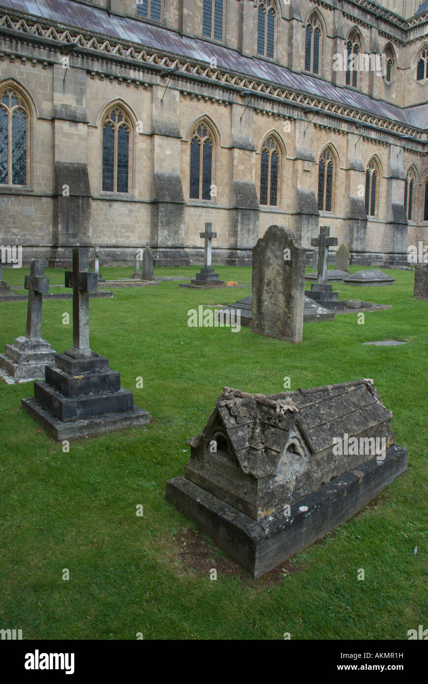 Wells Cathedral graveyard Stock Photo Alamy