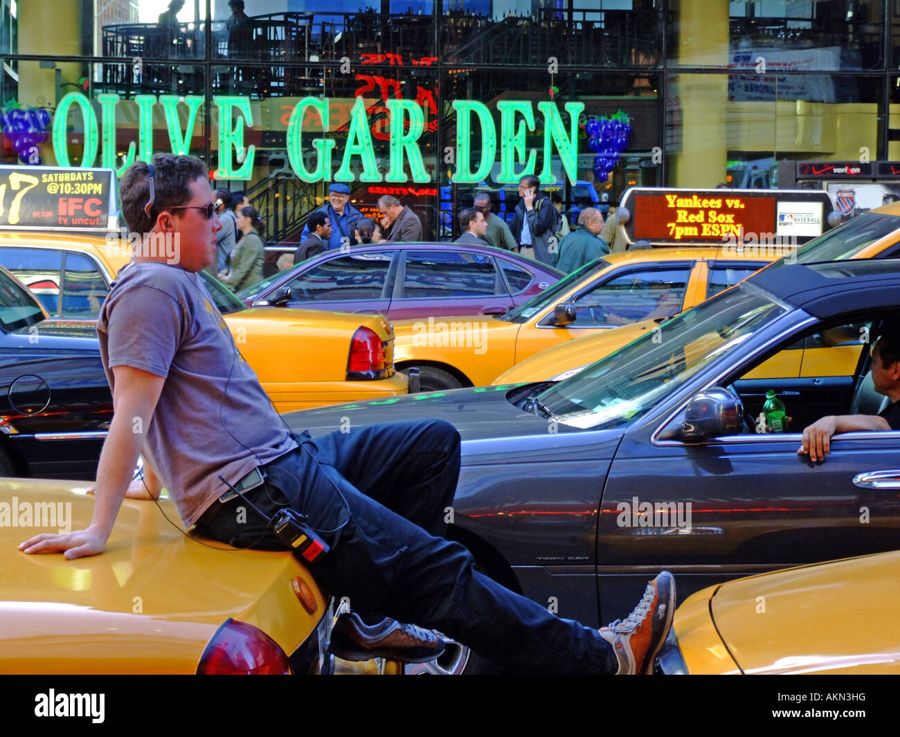 Taxi driver, Times Square, New York City, USA Stock Photo Alamy