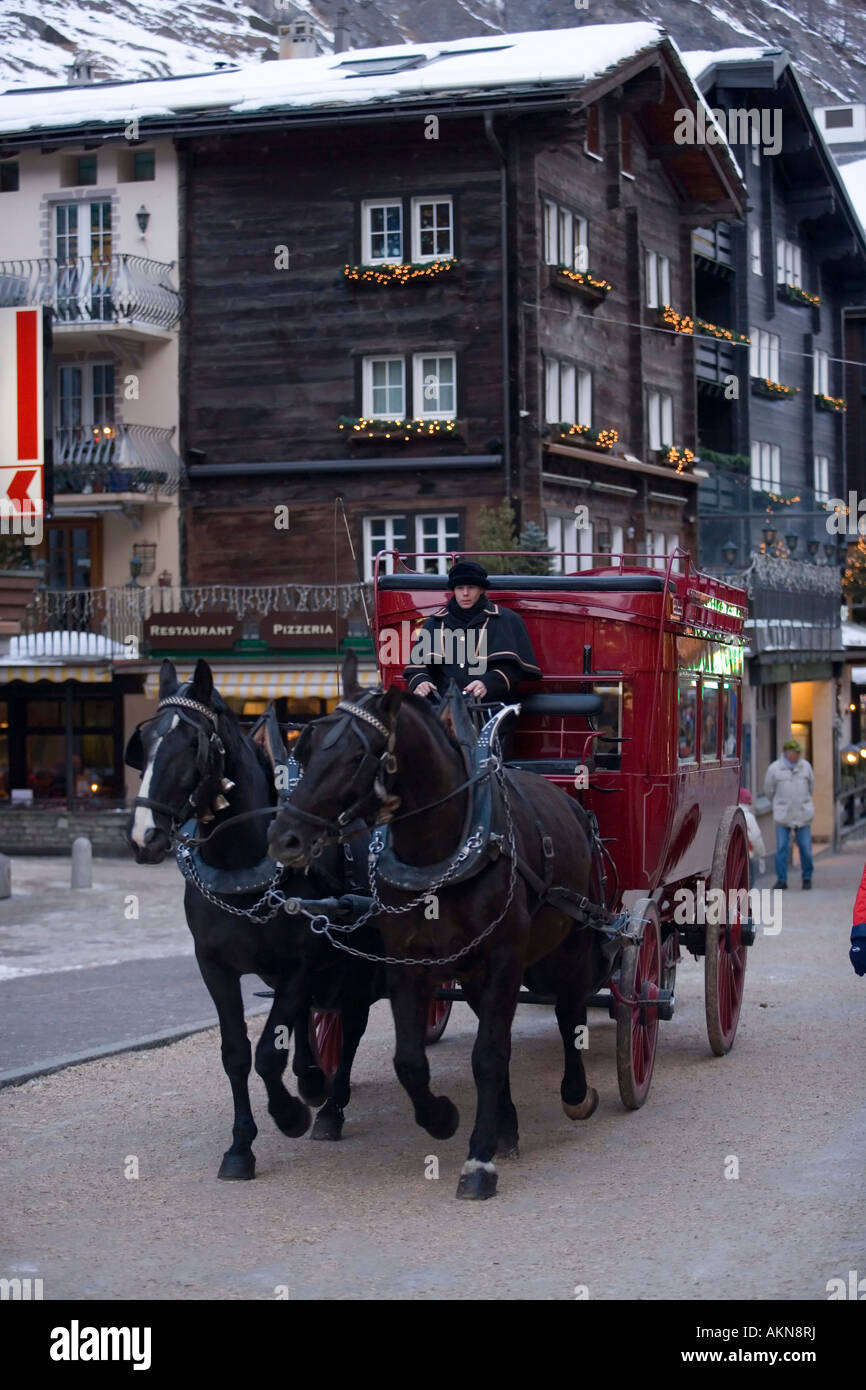 Carriage horse zermatt switzerland hires stock photography and images Alamy