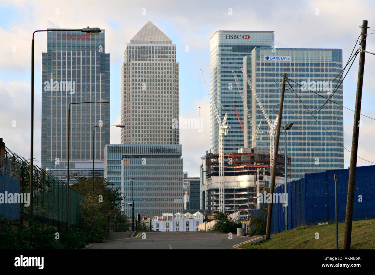 Hsbc canary wharf sculpture hi-res stock photography and images - Alamy