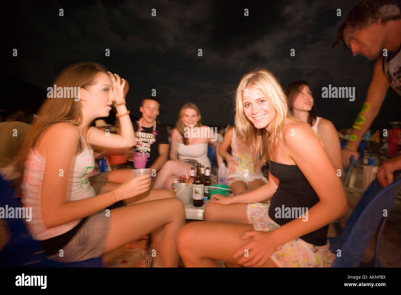 Agree, excellent Full moon party girls agree Full moon party girls