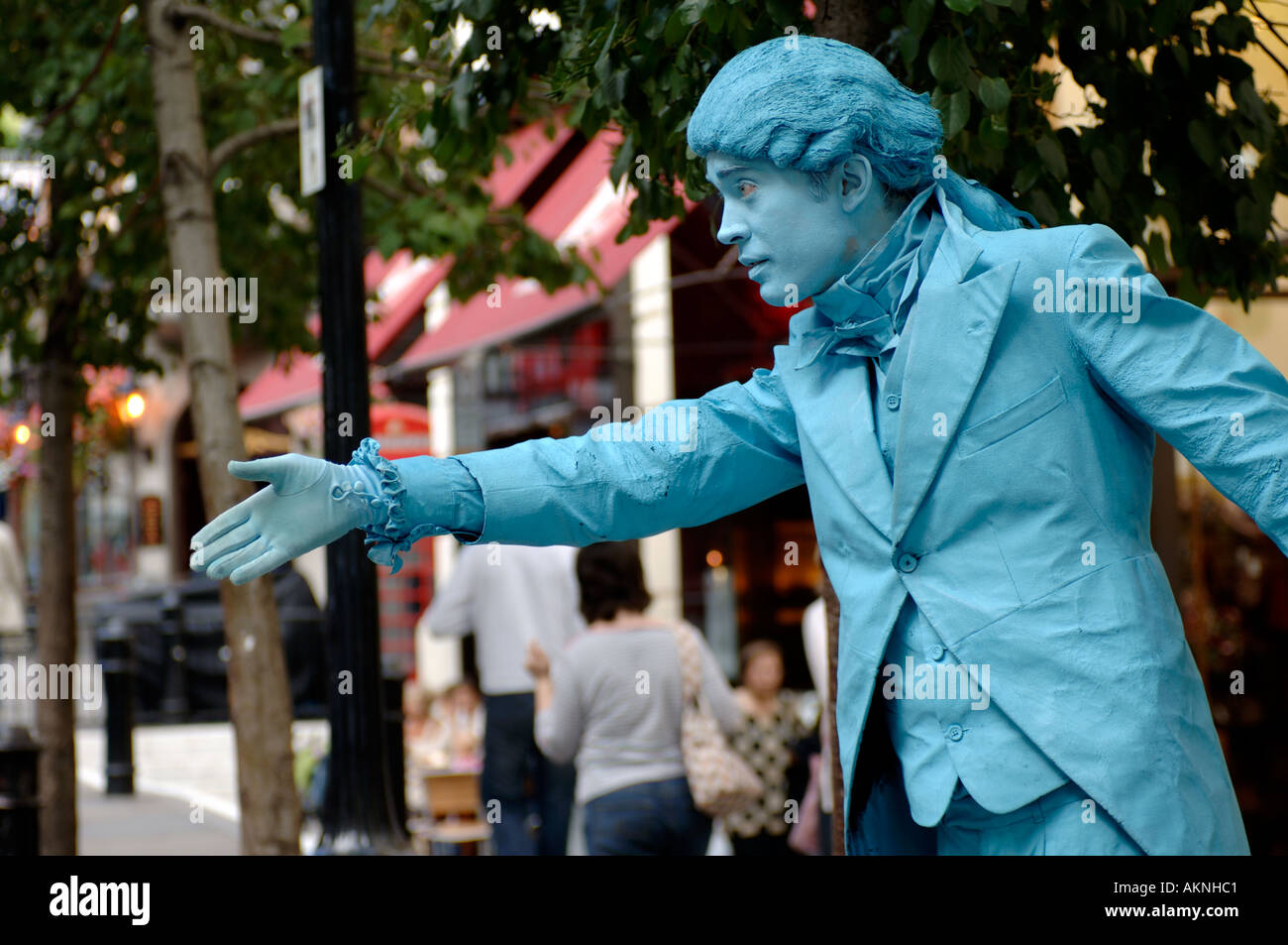 Covent Garden street entertainer London England UK Stock Photo