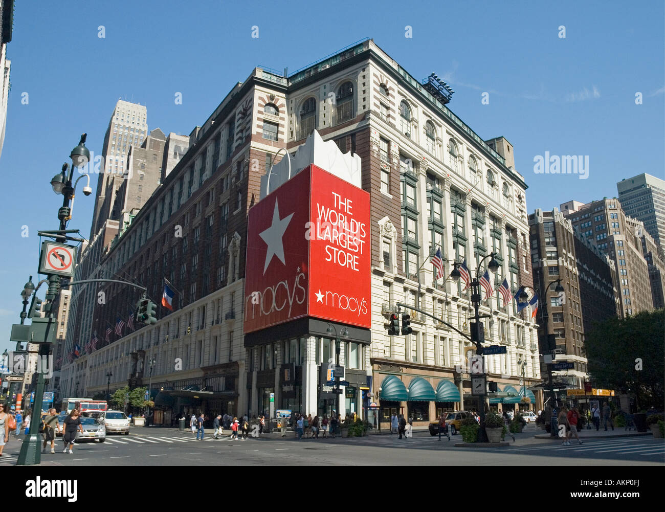 The largest department store in the world hi-res stock photography and ...