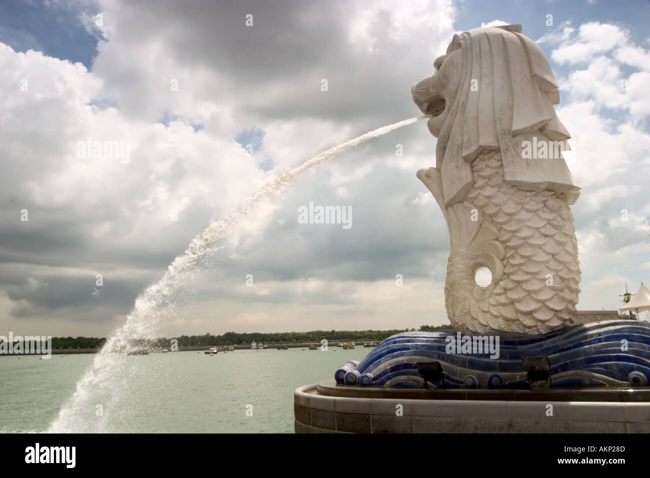 Merlion statue symbol of Singapore Stock Photo - Alamy