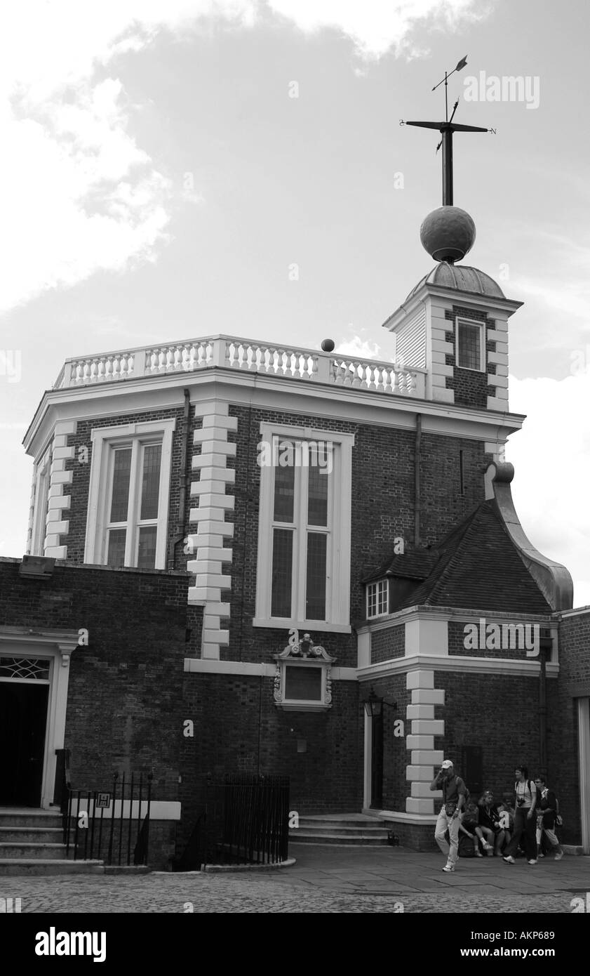 Royal observatory england Black and White Stock Photos & Images - Alamy