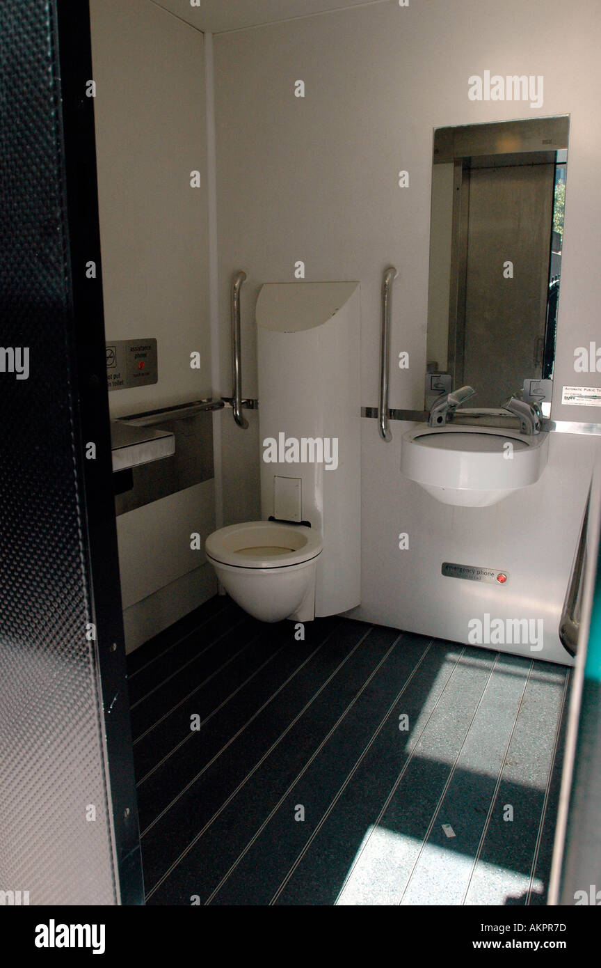 A public toilet in Herald Square in New York City Stock Photo - Alamy