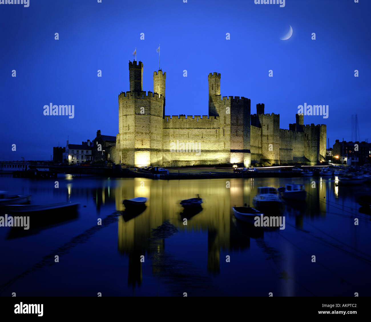 GB WALES Caernarfon Castle by night Stock Photo Alamy