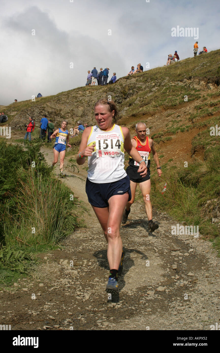 woman running in the world championship fell running competition 2005