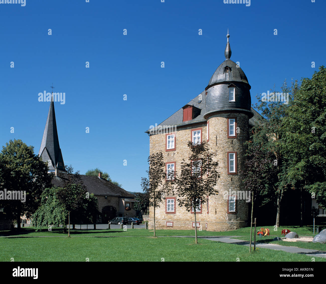 Schloss Werdorf und evangelische Kirche, Asslar-Werdorf, Dilltal, Westerwald, Hessen Stock Photo