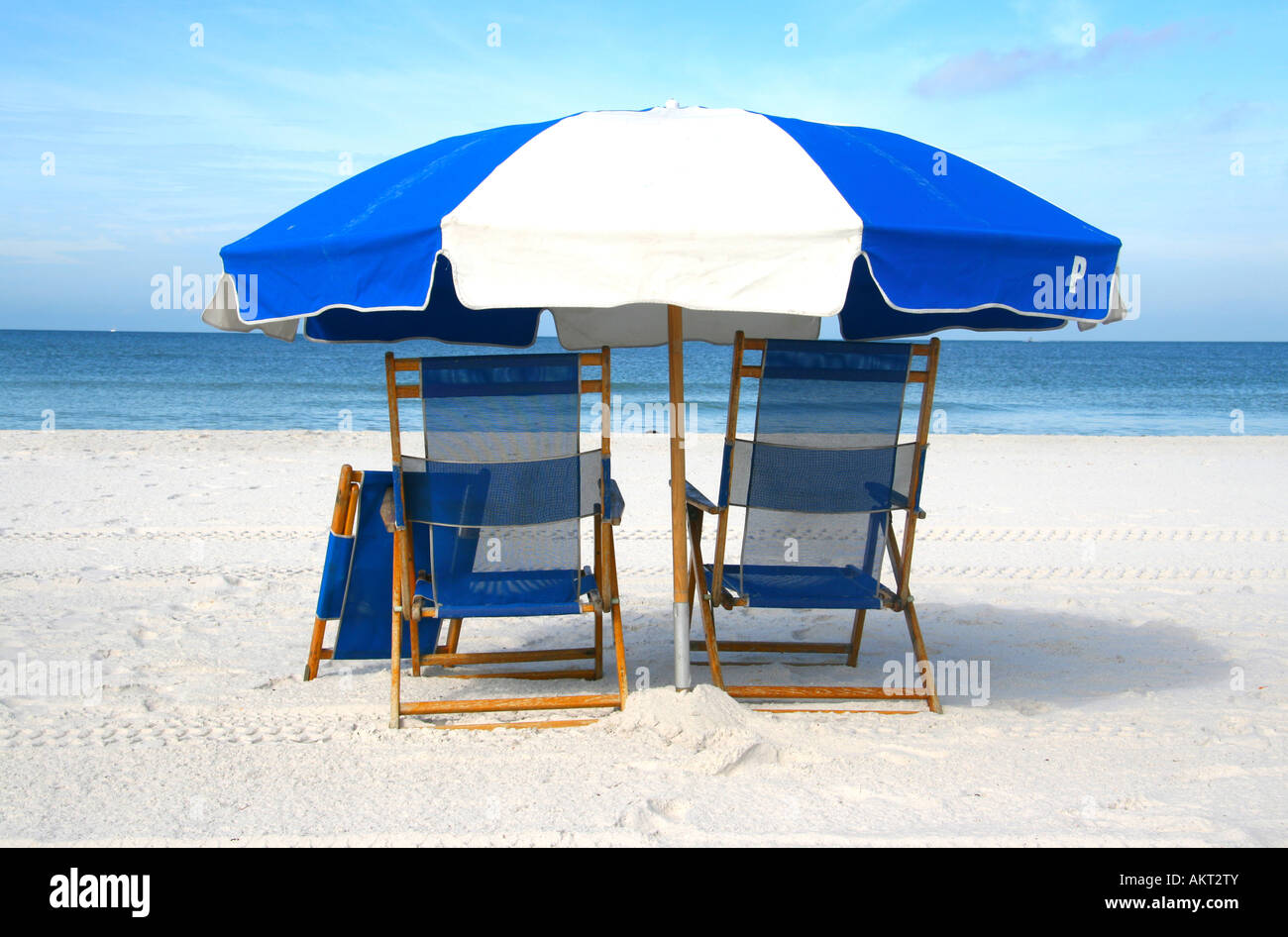 Chairs on the beach (closeup Stock Photo Alamy