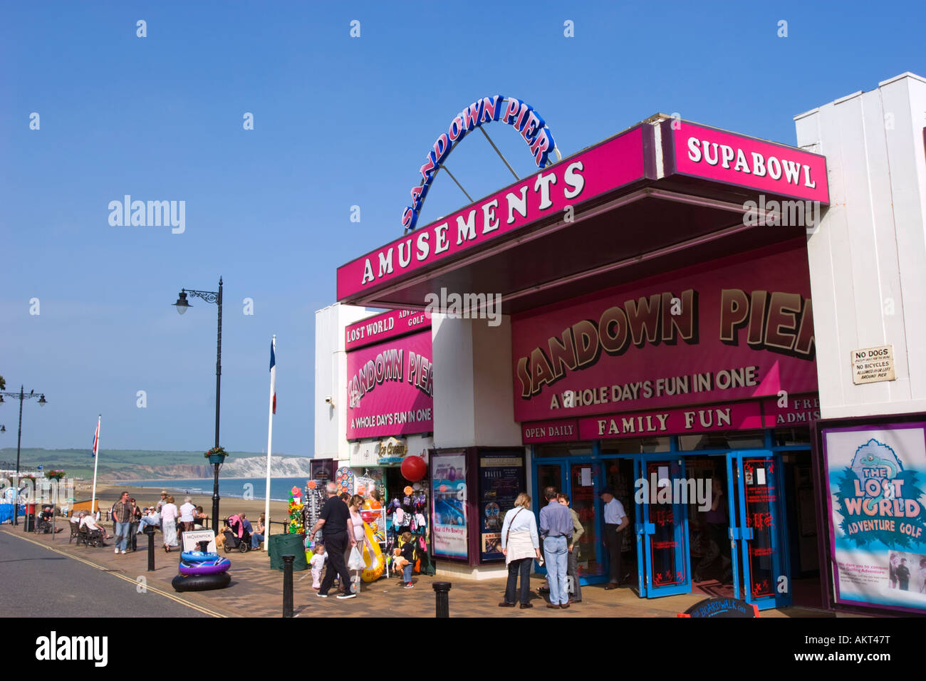 Entrance to Sandown Pier on the Isle of Wight Stock Photo 15066779 Alamy Entrance to Sandown Pier on the Isle of Wight Stock Photo 15066779 Alamy