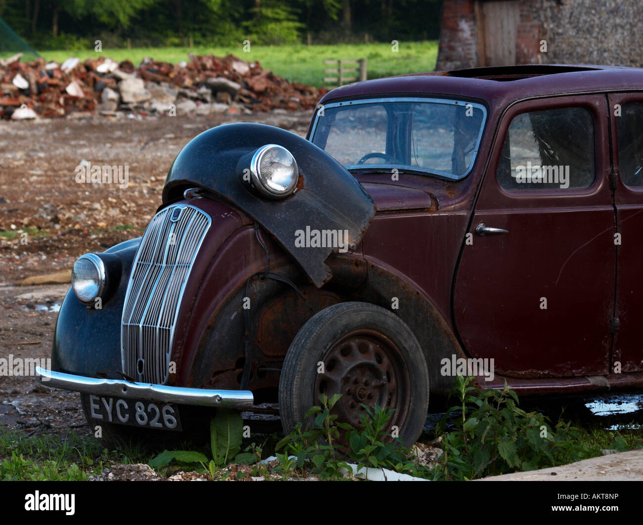 Series E Morris 8 neglected and uncared for. Stock Photo