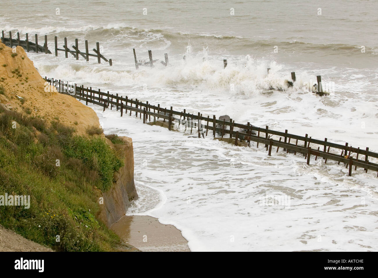 Rapid coastal erosion happisburgh norfolk hi-res stock photography and ...