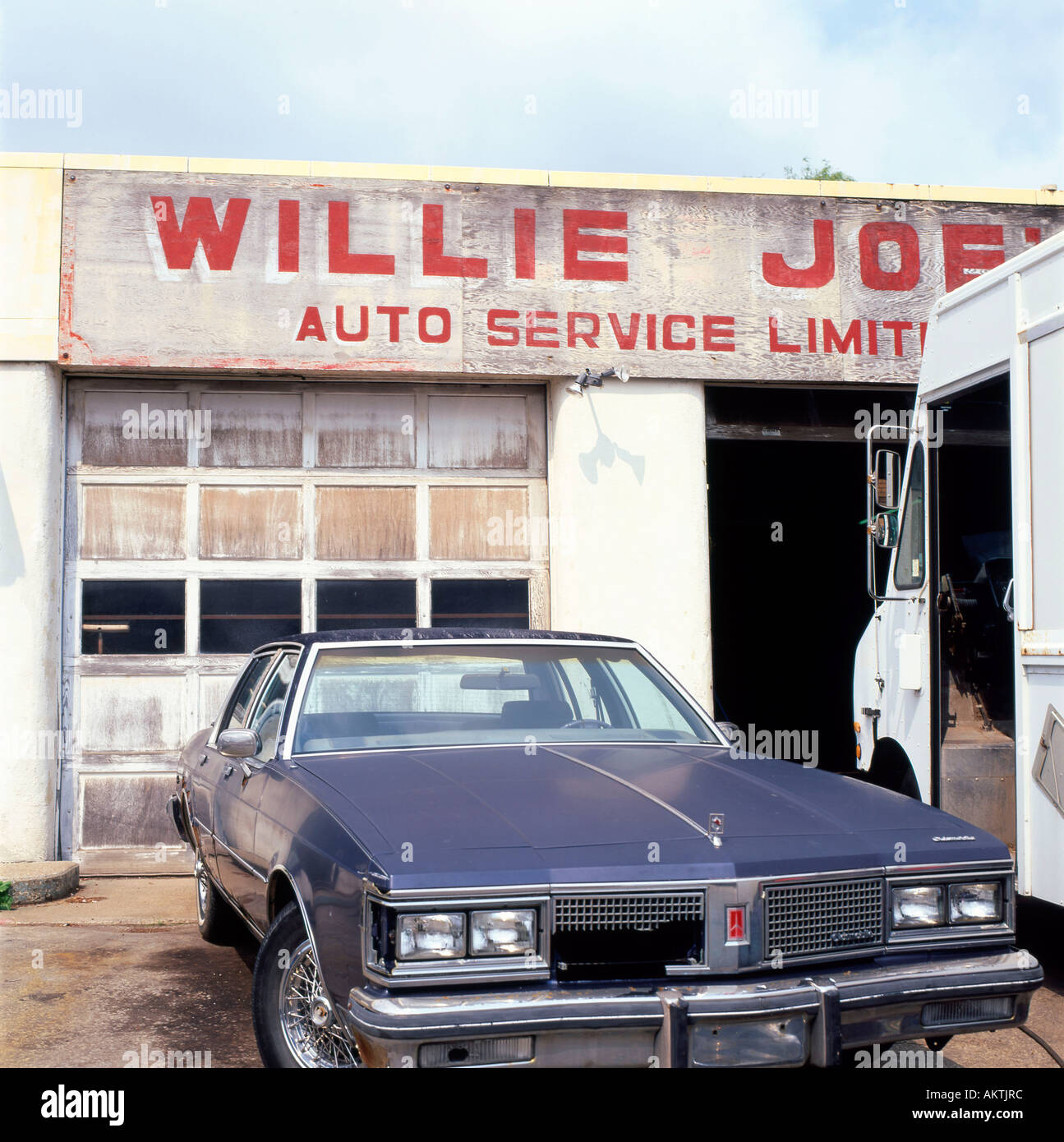 Joes Auto Repair >> Joes Auto Repair Stock Photos Joes Auto Repair Stock Images Alamy Joes Auto Repair >> Joes Auto Repair Stock Photos Joes Auto Repair Stock Images Alamy