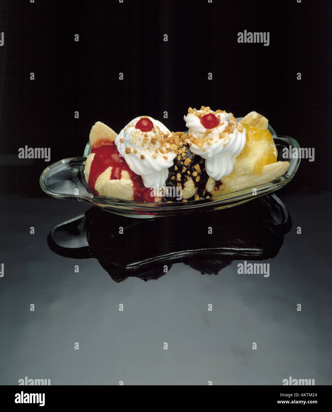 3 dip ice cream banana split sundae chocolate syrup whipped cream nuts pineapple strawberry