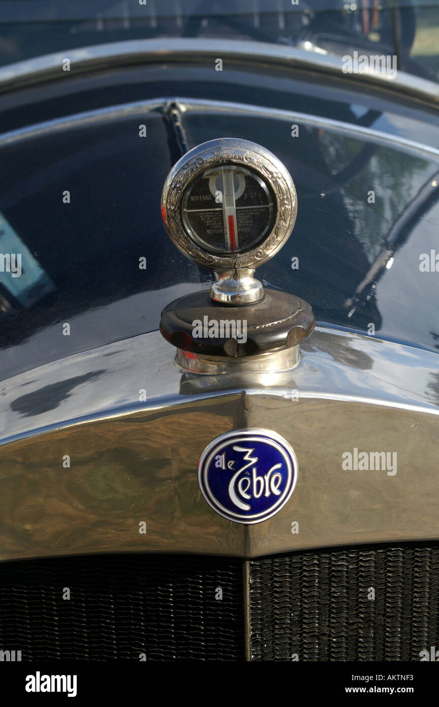 Classic car radiator temperature gauge hi-res stock photography and ...