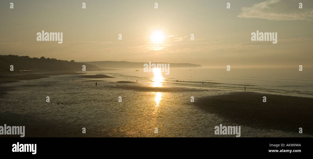 Whitby Sun Whitby days end hi-res stock photography and images - Alamy