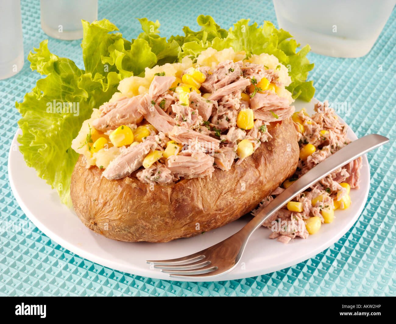 BAKED POTATO WITH TUNA AND SWEETCORN Stock Photo Alamy