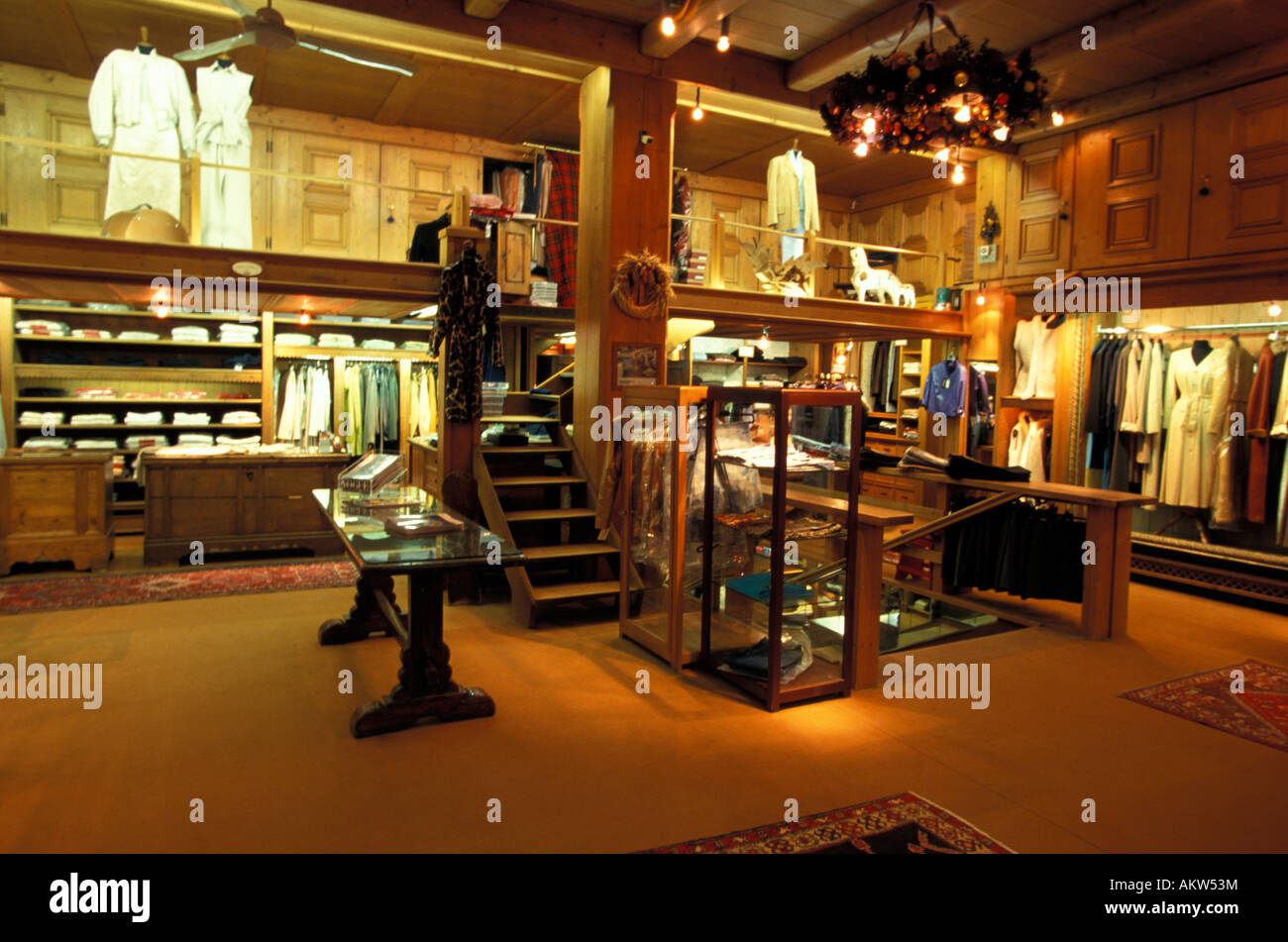 Cortina d’ampezzo fashion hi-res stock photography and images - Alamy