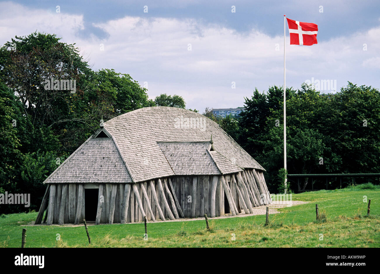 Danemark, Jutland, Hobro, reconstruction of a fortified viking house at Fyrkat Stock Photo