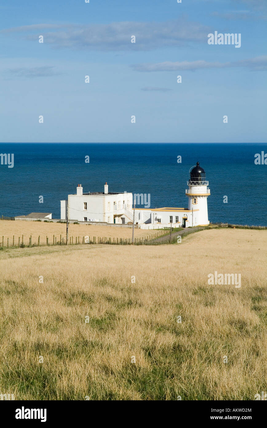 dh Todhead Point Lighthouse TODHEAD POINT KINCARDINESHIRE Lighthouse on North Sea coast Stock Photo