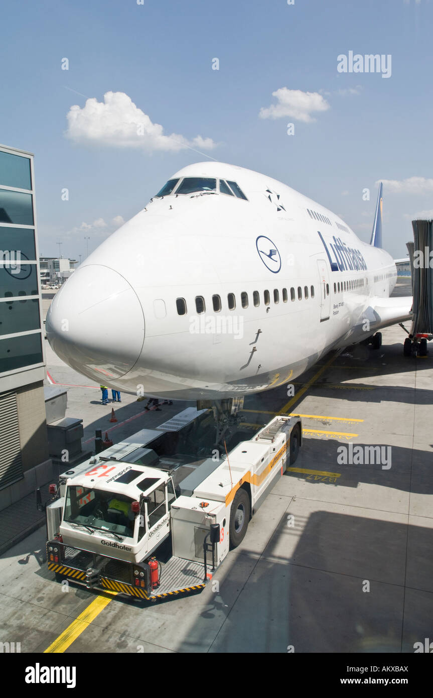 Lufthansa Boeing 747 Stock Photo - Alamy