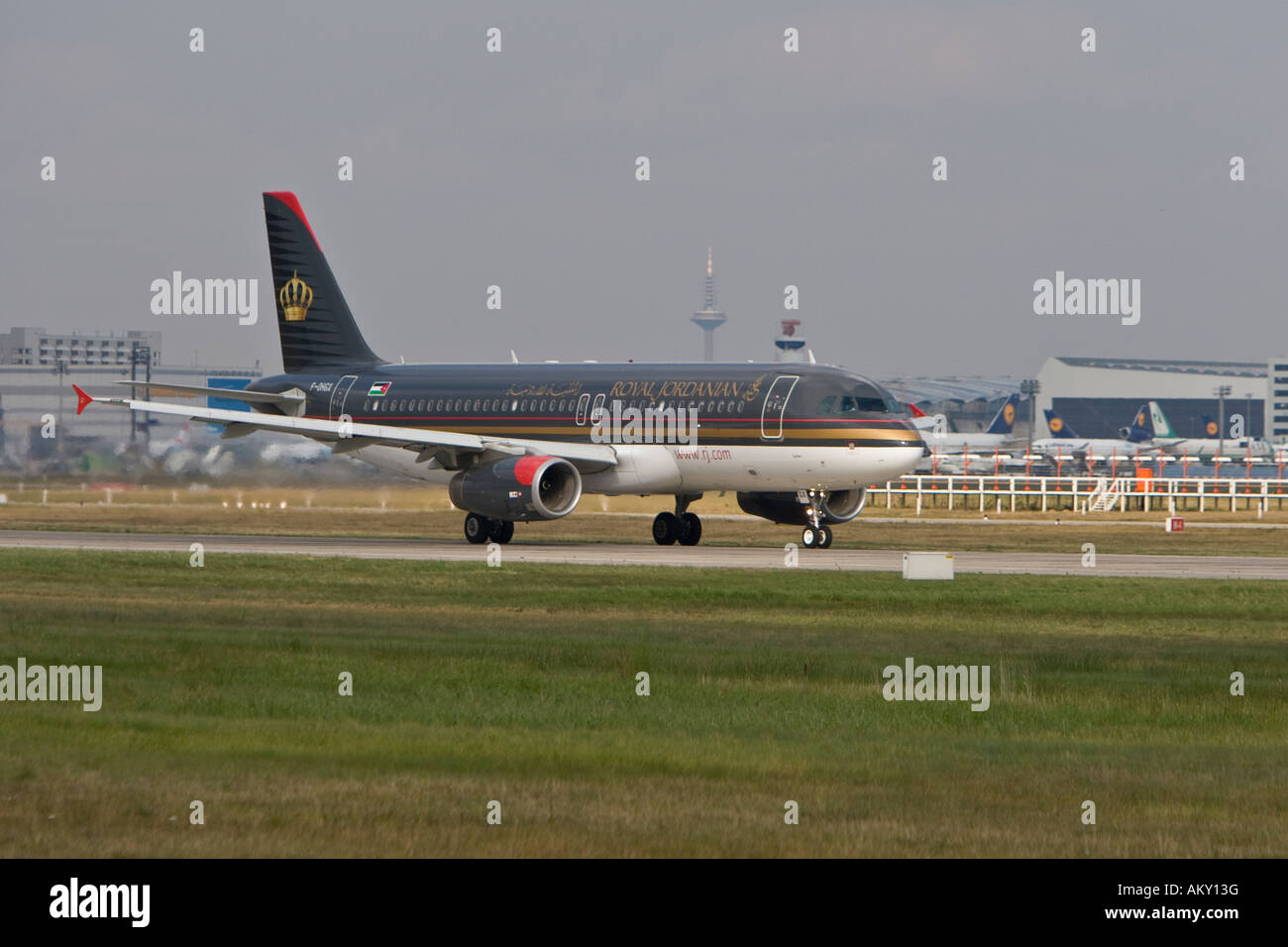 Royal jordanian best sale 18