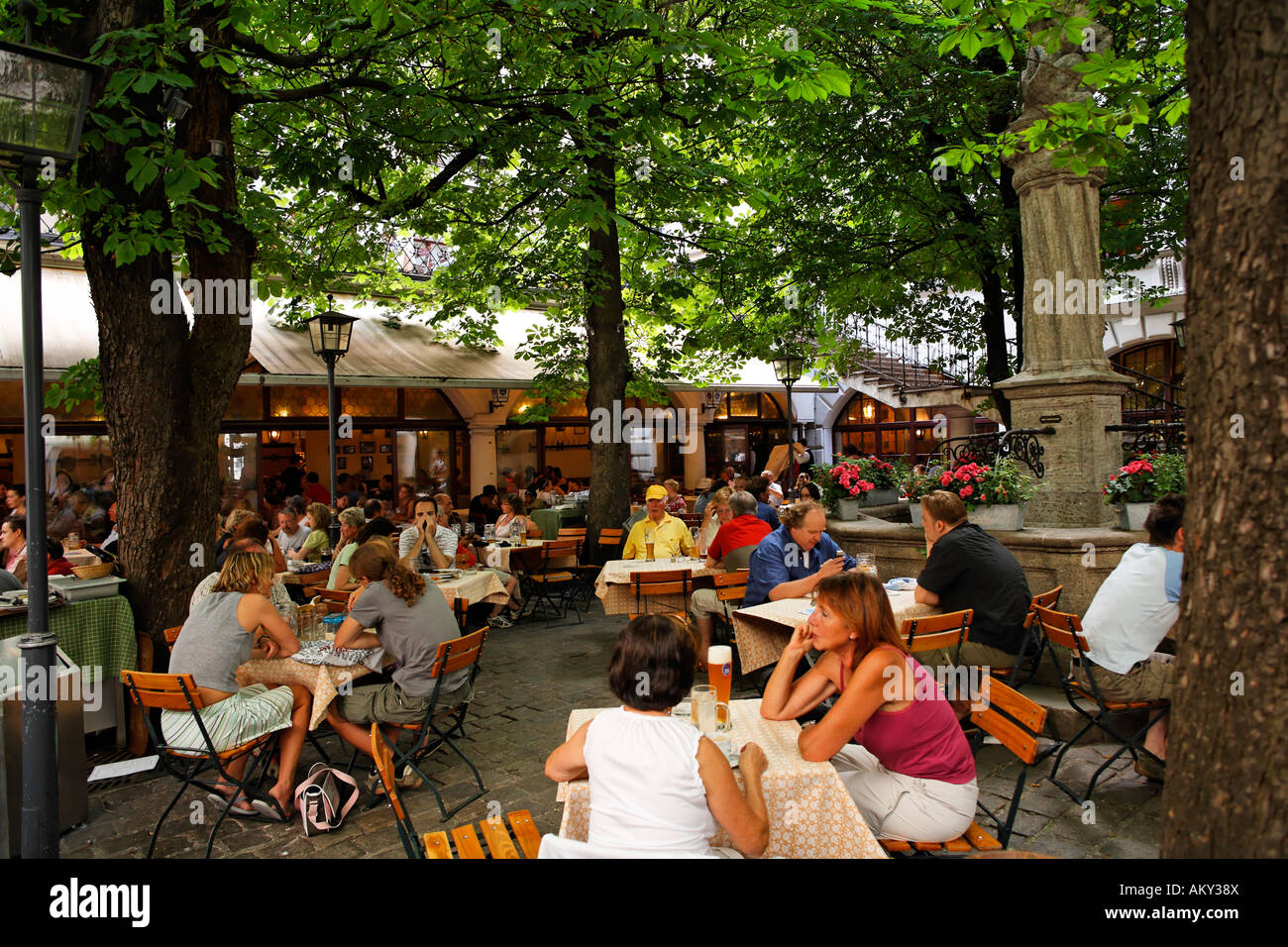 Hofbraeuhaus beer garden, Munich, Bavaria, Germany Stock Photo