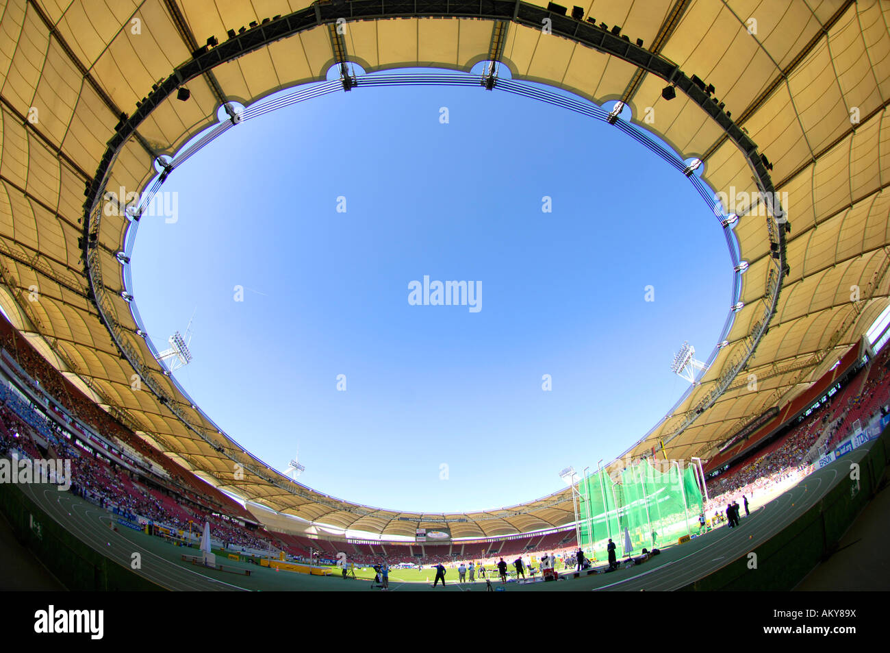 Stadion zuschauer hi-res stock photography and images - Page 2 - Alamy
