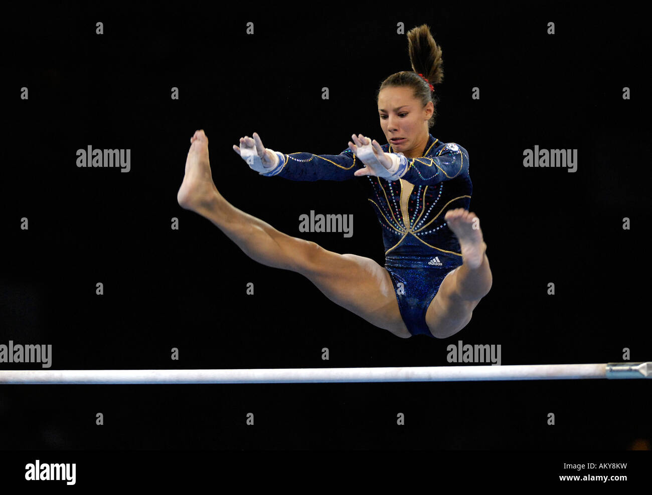 Artistic Gymnastics uneven bars Laetitia DUGAIN FRA Artistic Gymnastics World Championships 2007 Stuttgart Baden-Wuerttemberg G Stock Photo