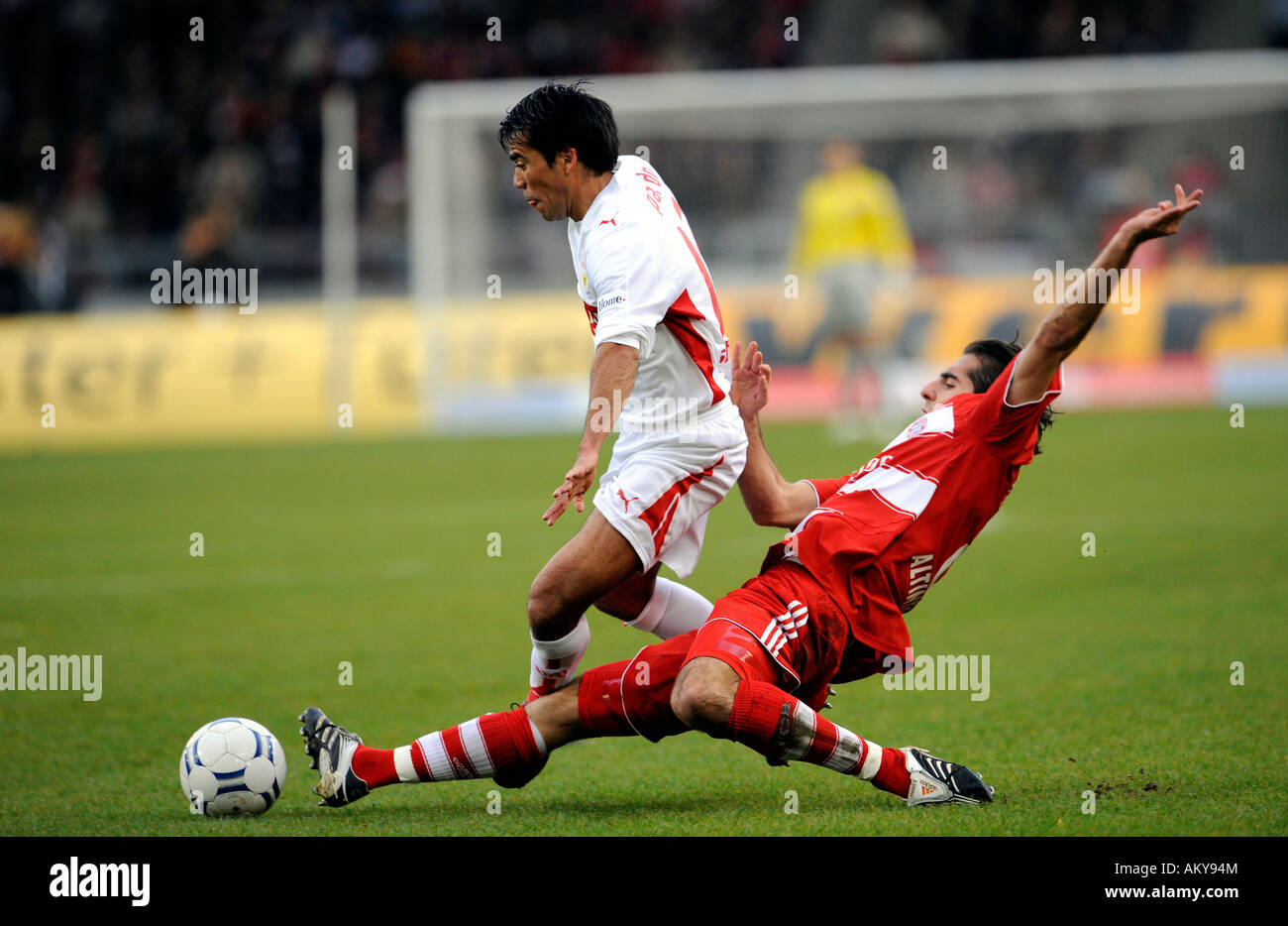 Pavel PARDO VfB Stuttgart (left) vs. Hamit ALTINTOP FC Bayern Muenchen Stock Photo