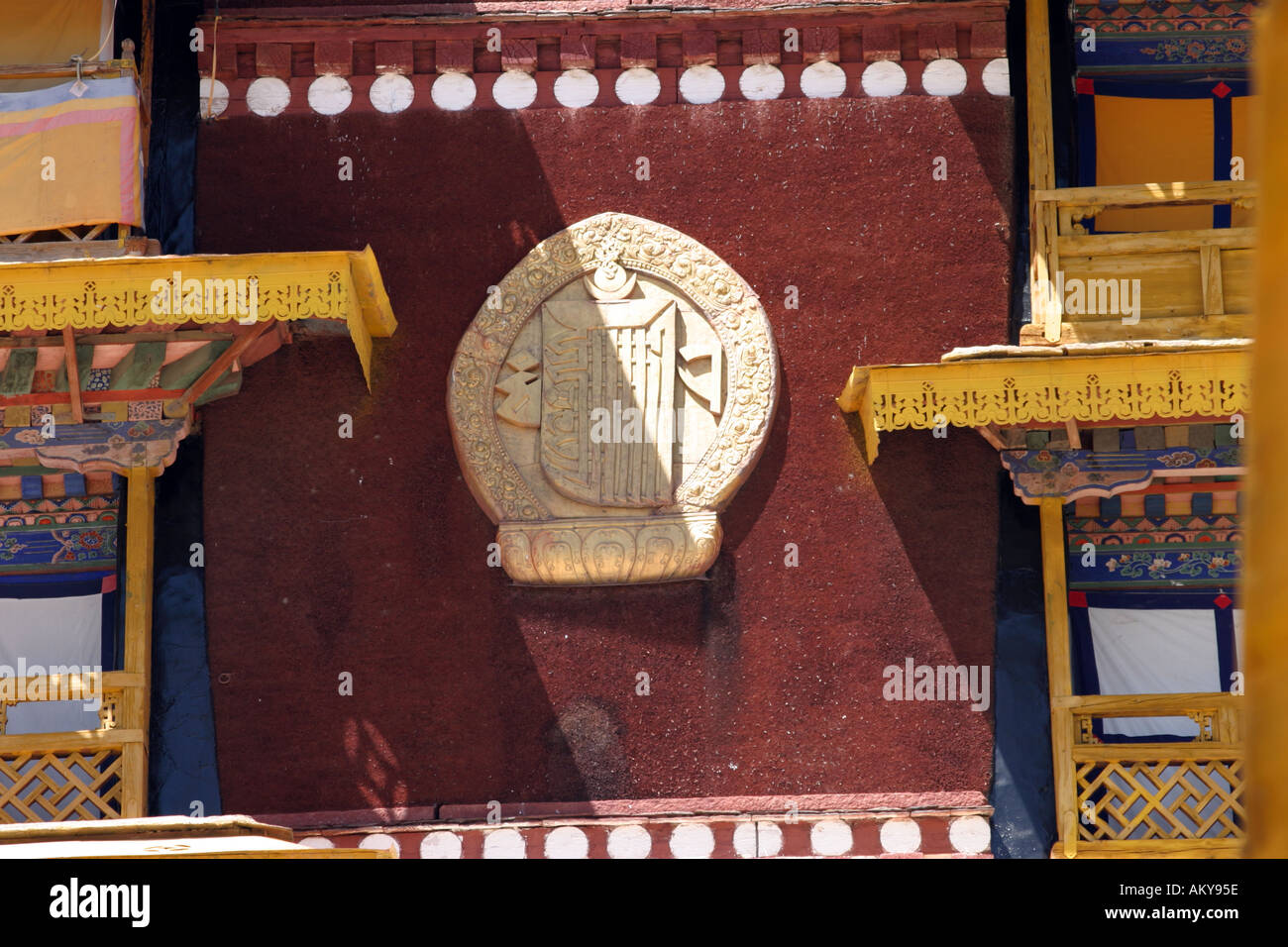 Potala Palace Lhasa Tibet Stock Photo - Alamy
