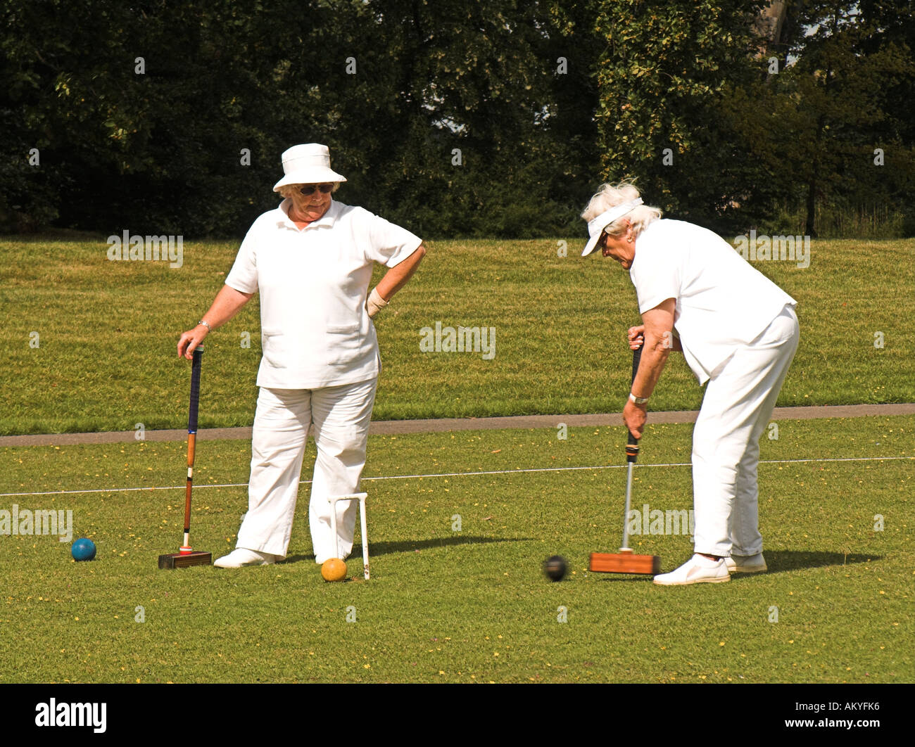 Ball sport wood hammer whites pensioner hi-res stock photography images Alamy