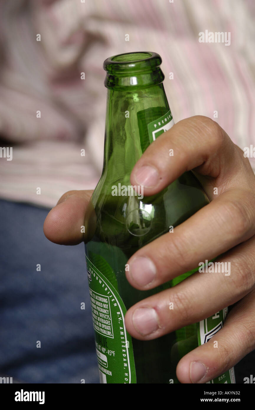 beer heineken drinking drunk alcohol alcoholic lager bottle bottle neck