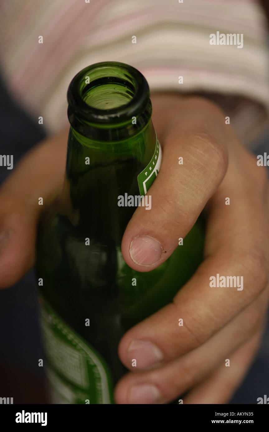 beer heineken drinking drunk alcohol alcoholic lager bottle bottle neck