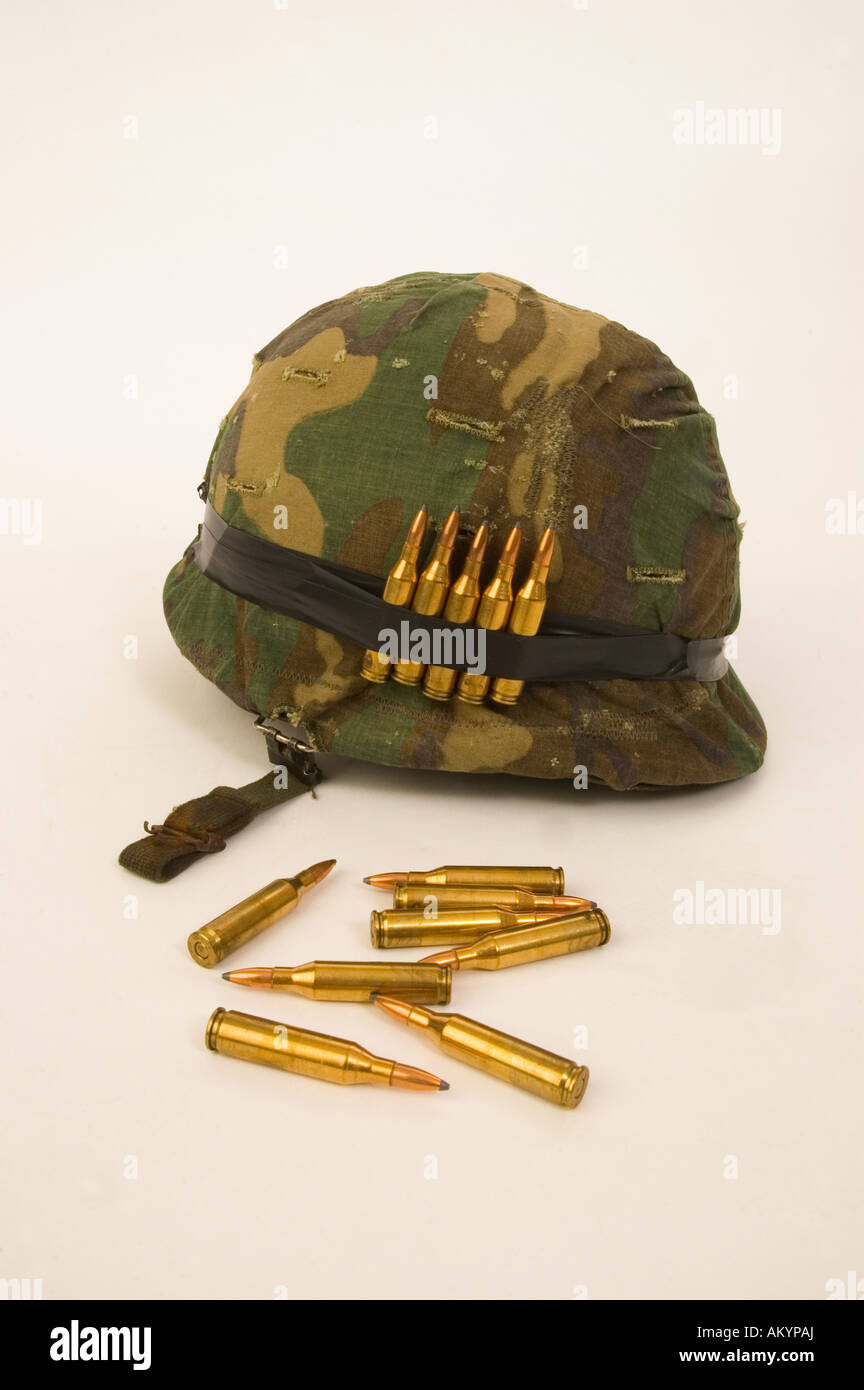 Us army helmet hi-res stock photography and images - Alamy