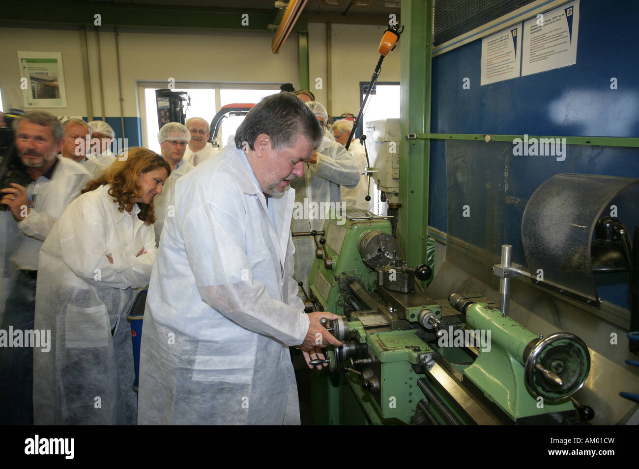 Prime minister of Rhineland-Palatinate Kurt Beck visiting the wrapping maker Huhtamaki in Alf, Rhineland-Palatinate, Germany Stock Photo