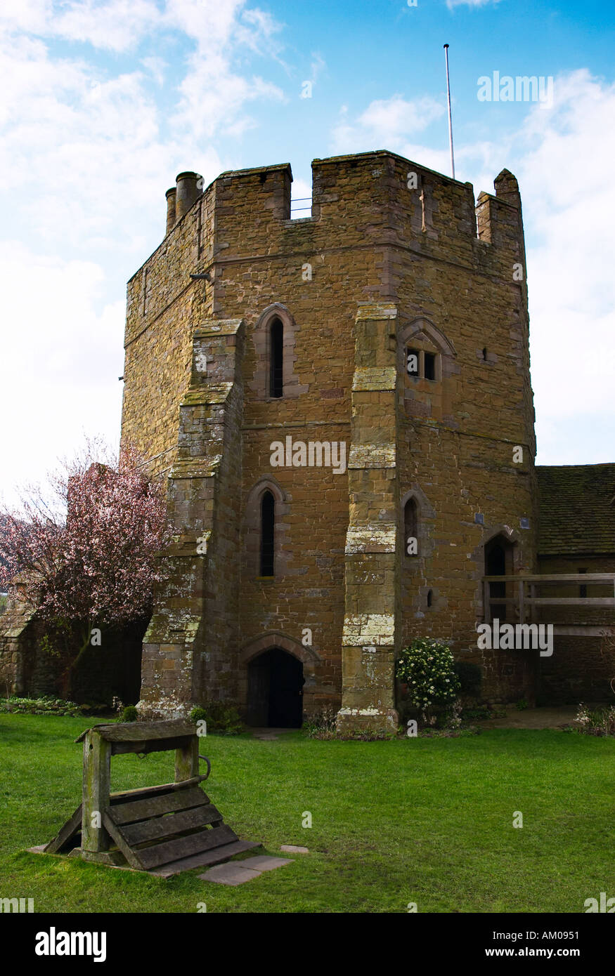 Stokesay Castle Shropshire England South tower 2004 Stock Photo