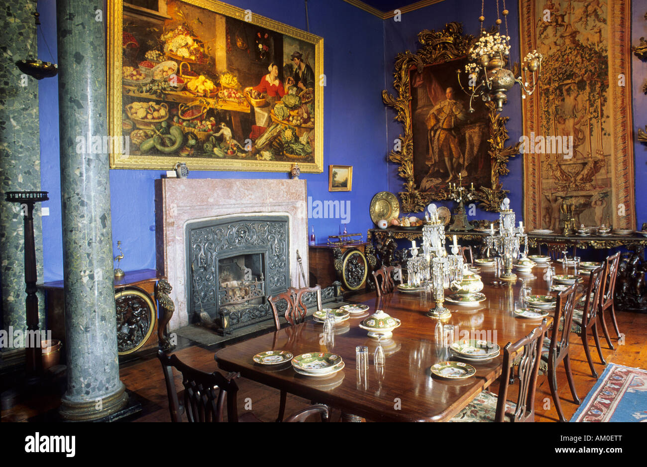 Ireland 18th century house interior hi-res stock photography and images ...