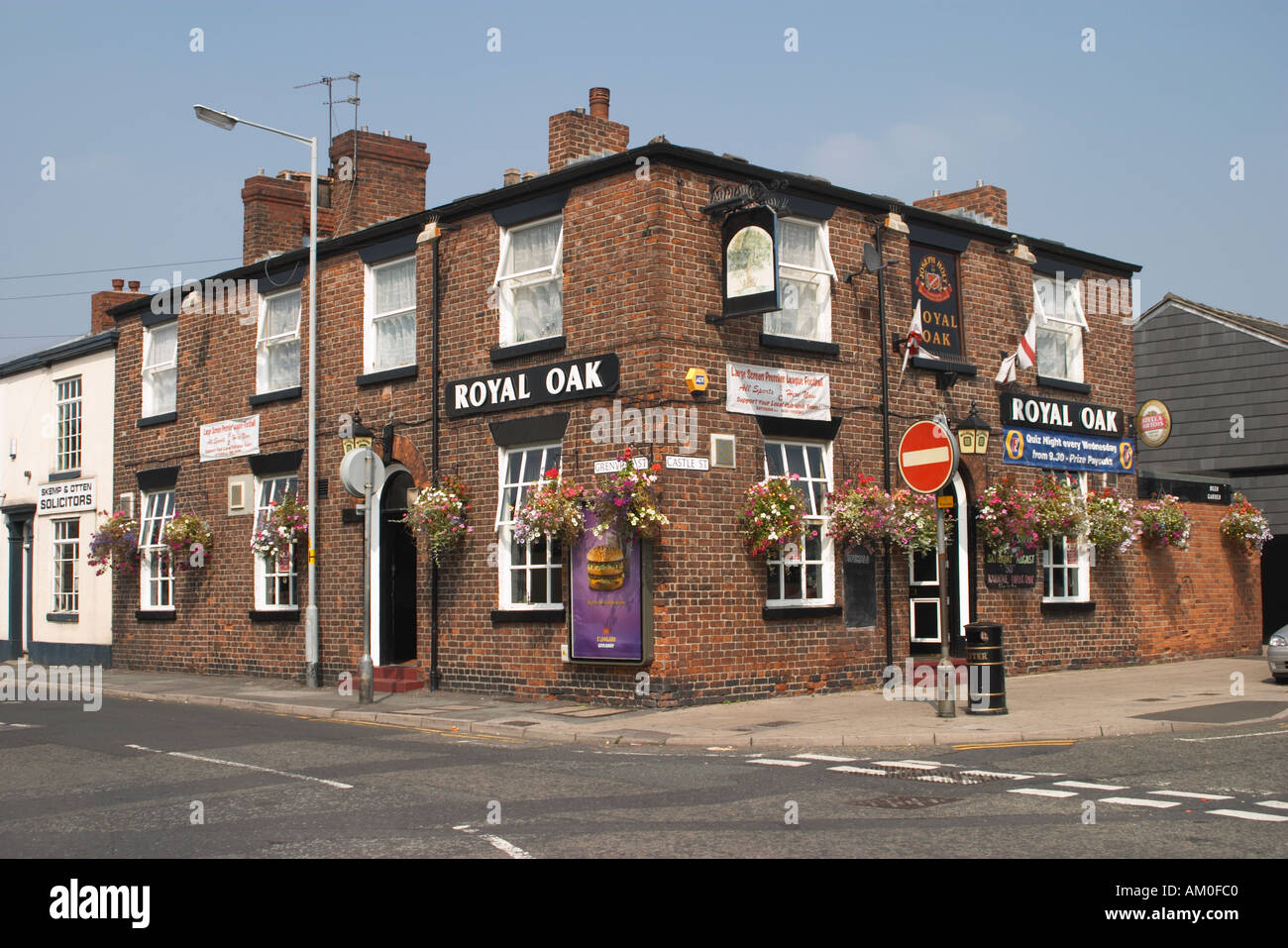 The Royal Oak Pub. Edgeley, Stockport Stock Photo Alamy