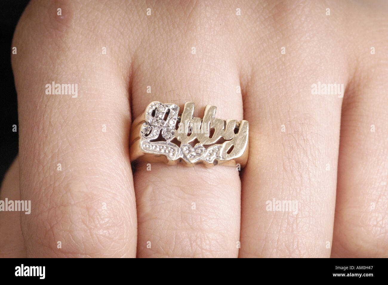 sovereign ring on hand