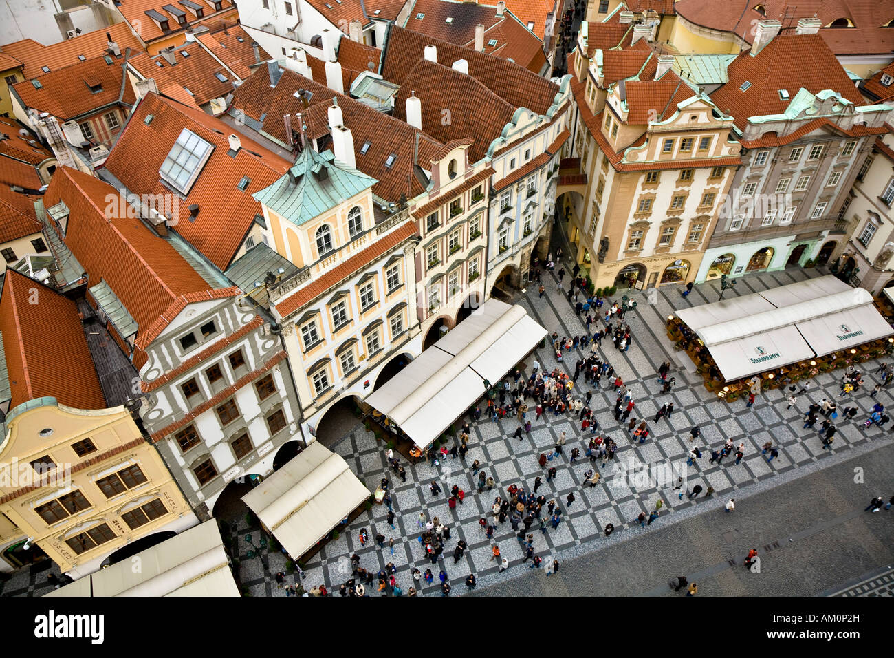 Mass housing row house hi-res stock photography and images - Alamy